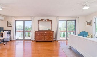 25 Spanker St, Jamestown, RI 02835
