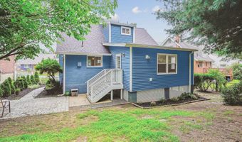 132 N GLADDEN St N, Alexandria, VA 22304