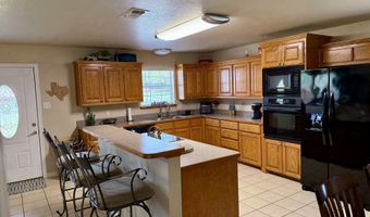 606 S Hubbard St, Alvord, TX 76225