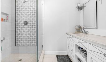 116 Nayatt Rd, Barrington, RI 02806
