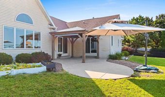 4715 N BROOKSHIRE Dr, Appleton, WI 54913