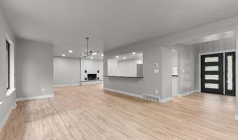 929 E NORTHWOOD Dr, Appleton, WI 54911