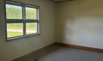 762 E 1100 Rd, Baldwin City, KS 66006