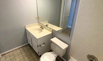 6520 MEDINAH Ln, Alexandria, VA 22312