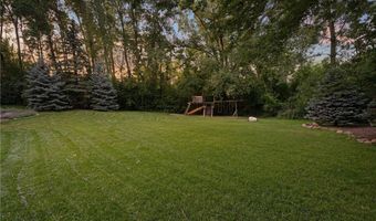 602 24th St NW, Austin, MN 55912