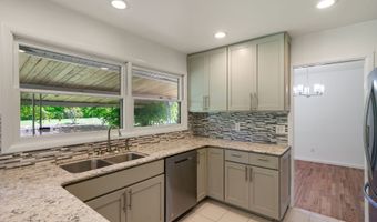 881 LINN Ave, Oregon City, OR 97045