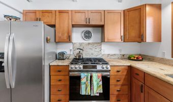 630 Hoolawa Rd, Haiku, HI 96708