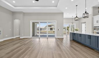 614 PINCKNEY Dr, Apollo Beach, FL 33572