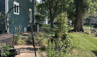 709 N St, Aurora, NE 68818