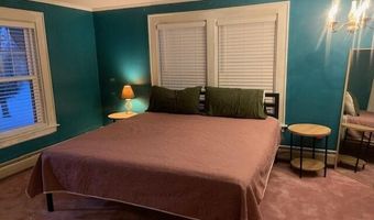35 Dunning Blvd, Bangor, ME 04401