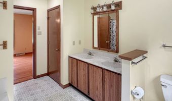 32 Starr Rd, Colchester, CT 06415