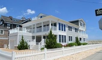 2 Bridge Ave, Bay Head, NJ 08742