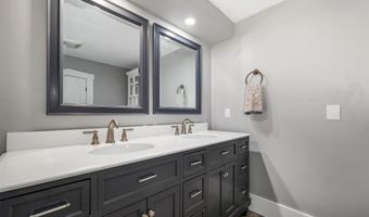 236 Main St, Candia, NH 03034