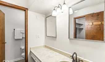 5186 Fairway Dr 34/2, Avon, IN 46123