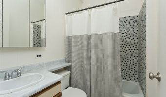 99-776 Aliipoe Dr, Aiea, HI 96701