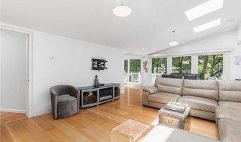 120 Fox Run, East Greenwich, RI 02818