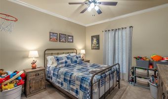 210 Sherwood Dr, Benton, LA 71006