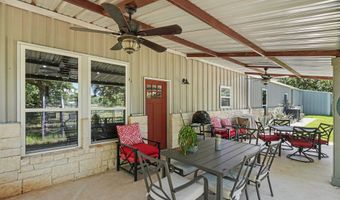 125 Rolling Hills Blvd, Alvord, TX 76225