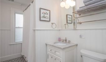 27 Mann Ave, Newport, RI 02840