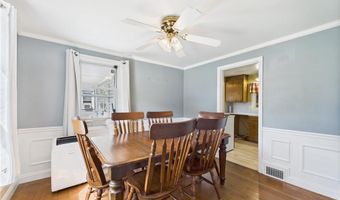 85 Pilgrim Dr, Warwick, RI 02888