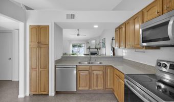 639 AQUATIC Dr, Atlantic Beach, FL 32233