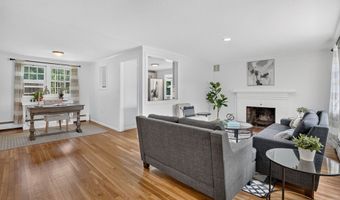 8 Charlotte Dr, Andover, MA 01810