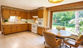 51 Whipple Rd, Billerica, MA 01821