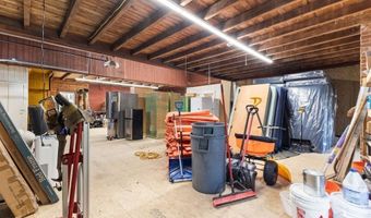 543 Newport Ave, Attleboro, MA 02703