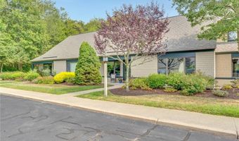 19 Vanderbilt Dr, Narragansett, RI 02882
