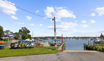 527 Lee Cir, Annapolis, MD 21403