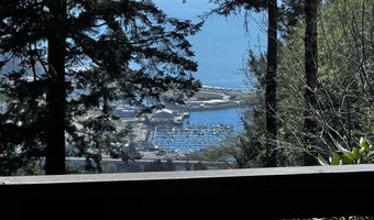 16945 PACIFIC VIEW Dr, Brookings, OR 97415