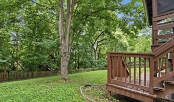 130 Holly Garden Dr, Ballwin, MO 63021