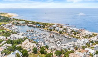 41 Transom Row, Bald Head Island, NC 28461