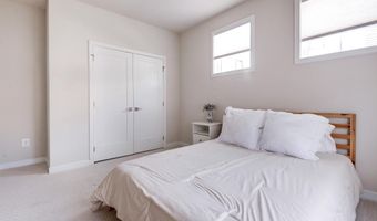 43414 GRANDMOORE St, Ashburn, VA 20148