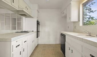 1543 Mobil Ave, Camarillo, CA 93010