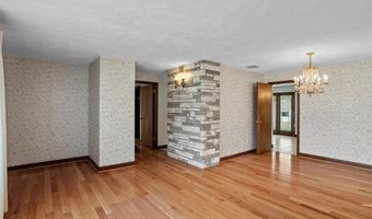 30 Dover Ave, East Providence, RI 02914