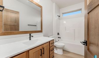 2317 E Brek St, Brandon, SD 57005