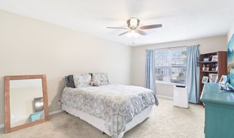 1256 Edgewater Ln, Antioch, IL 60002