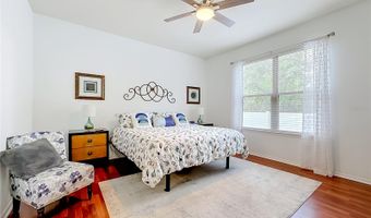 5539 SUNSET FALLS Dr, Apollo Beach, FL 33572