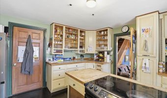 144 W MAIN St, Adamstown, PA 19501