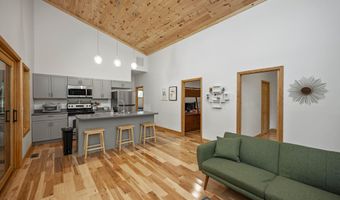 3786 Shoemaker Rdg, Beattyville, KY 41311