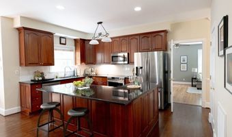 9307 Oak Trl, Ashland, VA 23005