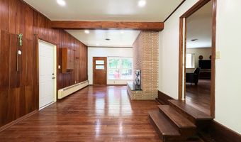 7 Cable Ln, Athens, OH 45701
