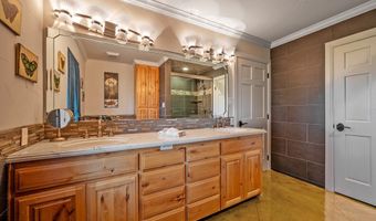 103 Hyde Lake Rd, Bennington, OK 74723