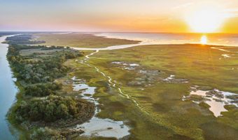 8042 Mariners Lndg, Awendaw, SC 29429