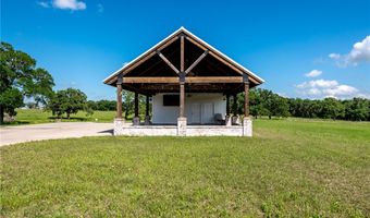 650 Water Tower Rd, Axtell, TX 76624