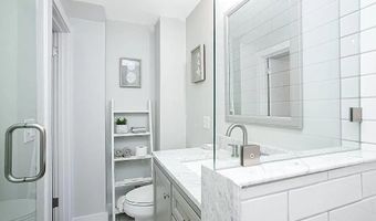 14 Brinley St, Newport, RI 02840