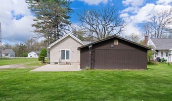215 N Turner Rd, Austintown, OH 44515