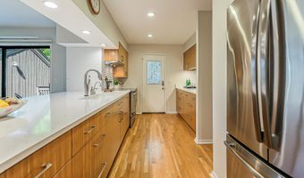 22 Haverhill Ct, Ann Arbor, MI 48105