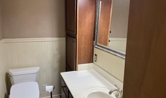 1220 Tyler St, Aurora, MO 65605